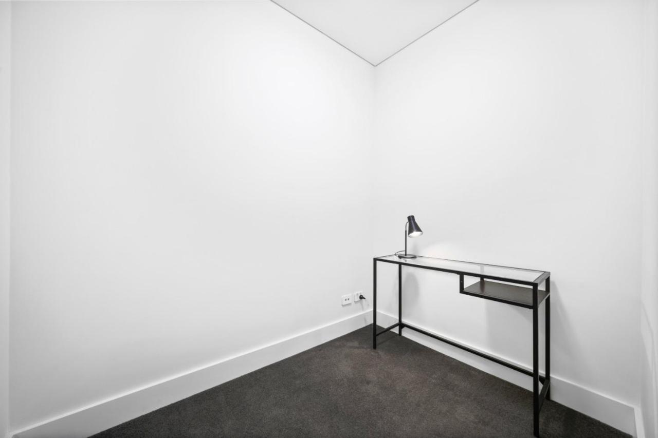Apartment Fabulous View In Olympic Park Sydney