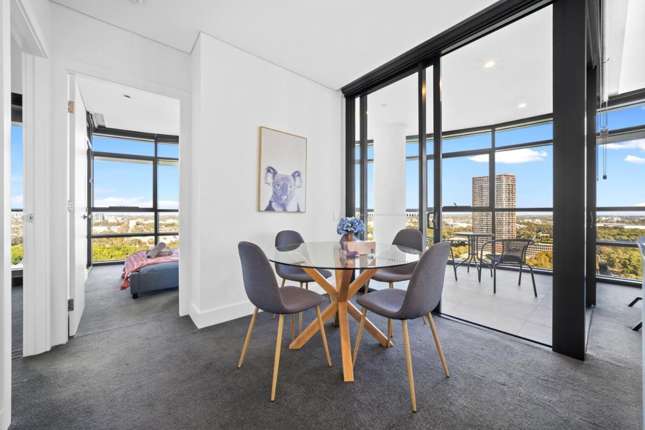 Fabulous View In Olympic Park Apartment